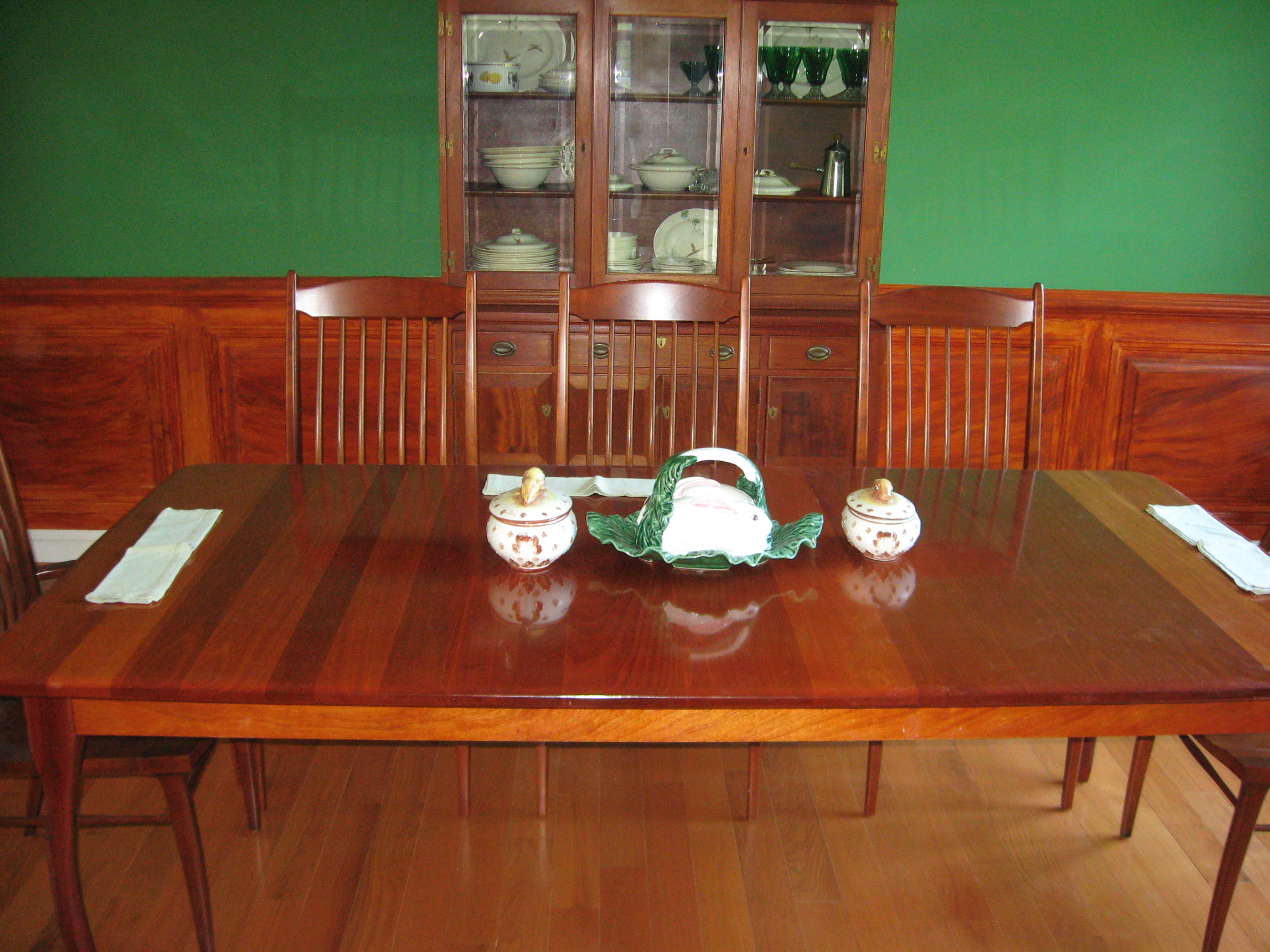 mahogany table